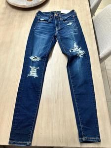 American Eagle Size 2 super skinny jeggings BNWT